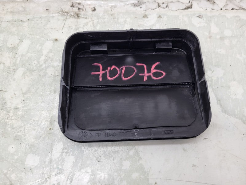 2F2A B280B62 AB ⭕ 12-20 Tesla Model S Rear Quarter Panel Rubber Flap Extractor Air Vent Grille