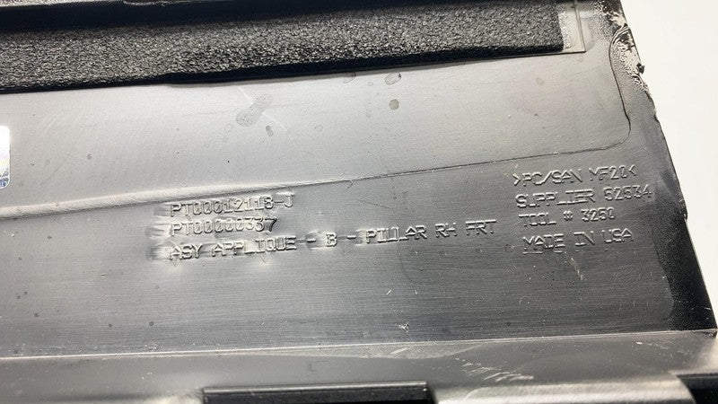 PT00012118J ⭕ 2022-2024 Rivian R1T Front Right Side Door Moulding Trim Panel PT00012118-J