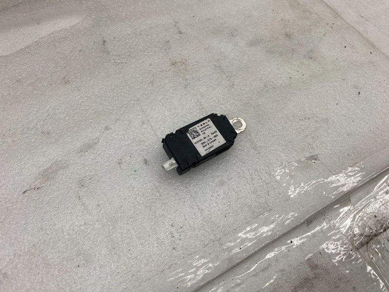 107973500A ⭕17-23 Model 3 Y Infotainment Antenna Amplifier AMP Radio FM Module 1079735-00-A