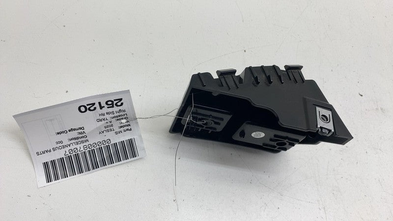 149403900E ⭕ 2020-2024 Tesla Model Y MY Rear Right Taillight Tail Lamp Bracket 1494039-00-E