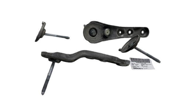 2019 BMW 530e G30 2.0L Rear Subframe Hardware Bolts Brackets Mounts Assembly OEM