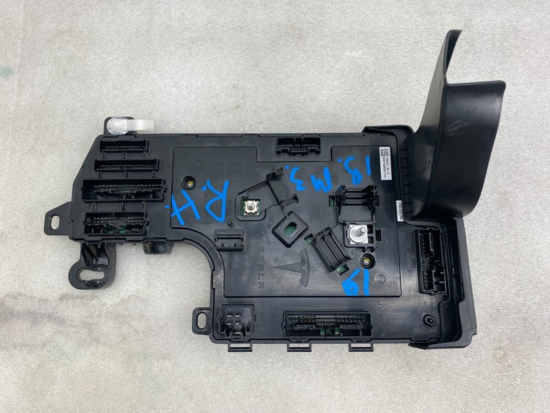 110034000H ⭕17-20 Tesla Model 3 Right Low Voltage Controller Electronic Module 1100340-00-H