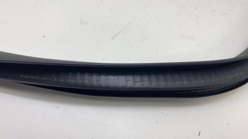 ⭕2020-2023 Tesla Model Y Rear Passenger Door Body Weatherstrip Rubber Seal Right