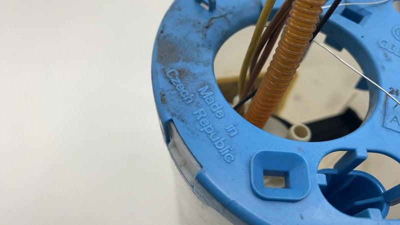7P0919087 2011-2018 Porsche Cayenne Passenger Side Gasoline Tank Fuel Pump Right RH OEM