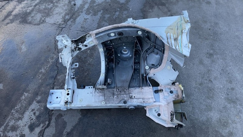 ⭕2018 2019 BMW 530e Front Driver Side Body Frame Horn Structural Cutou