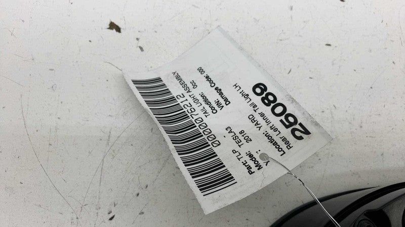 1077401-00-E ⭕ 2017-2023 Model 3 Rear Left Inner Taillight LED Tail Lamp 3-Pin 1077401-00-E