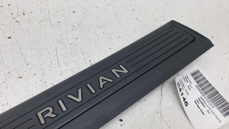 PT00219777 ⭕ 2022-2024 Rivian R1T Front Right Door Sill Scuff Plate Trim Cover PT00219777