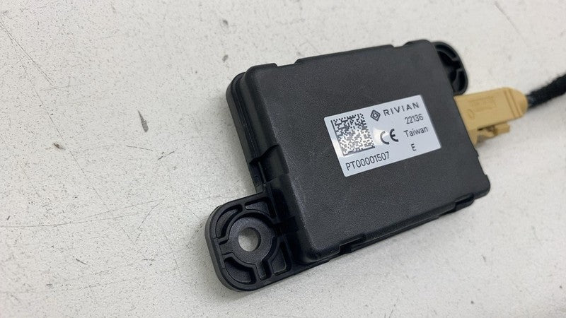 PT00012760F 2022-2024 Rivian R1T R1S Instrument Panel Harness + Keyless Entry Antenna Module