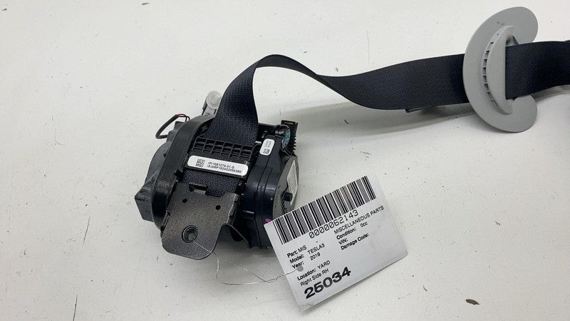 108127901G ⭕ 2017-2023 Tesla Model 3 Front Right 1st Row Seat Belt & Retractor 1081279-01-G
