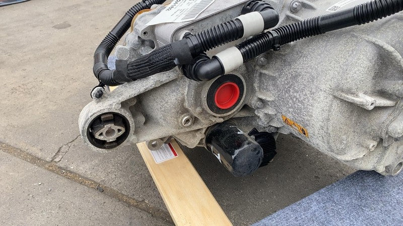 1120990 00 H 2020-2024 Tesla Model Y MY Rear Drive Unit Engine Electric Motor Low Current 3DU