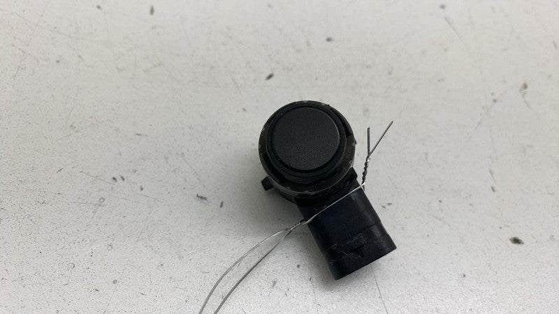 PT00013778 2022 2023 2024 Rivian R1S R1T Parking Ultrasonic Sensor PT00013778 Assembly OEM