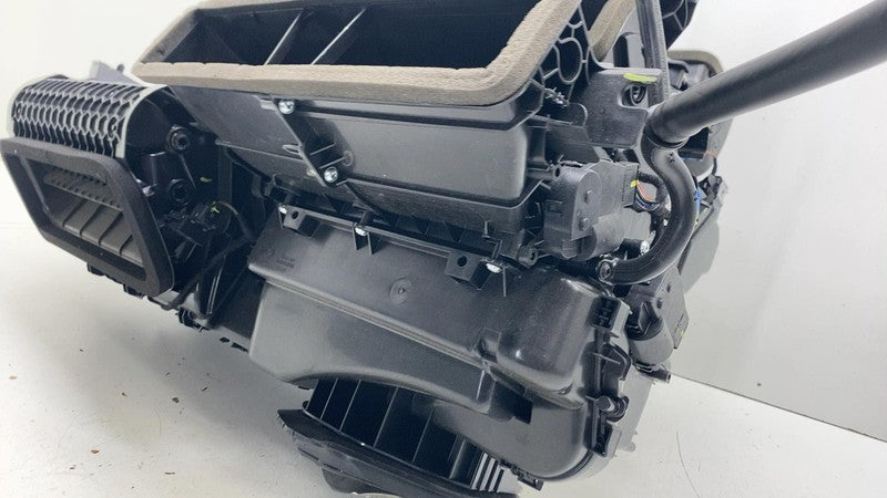 32329717 ⭕ 2023 Polestar 2 HVAC AC Climate Heater Blower Housing Box Assembly 32329717