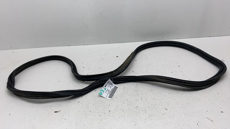 ⭕ 14-21 Maserati Ghibli Rear Trunk Deck Lid Body Weatherstrip Gasket Rubber Seal