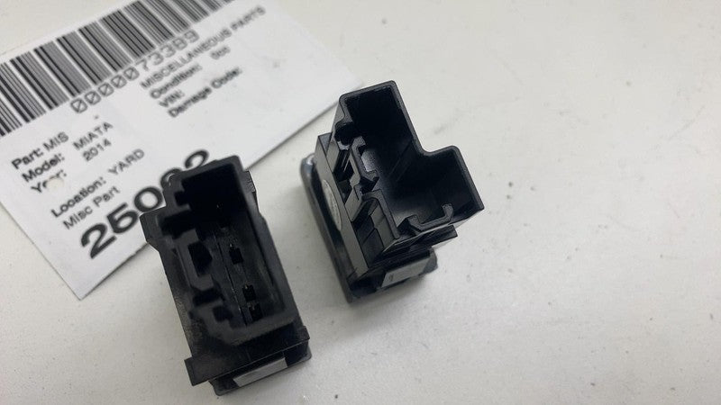 ⭕07-15 Mazda MX-5 Miata Dash Instrument Panel Hole Stab Control Switch