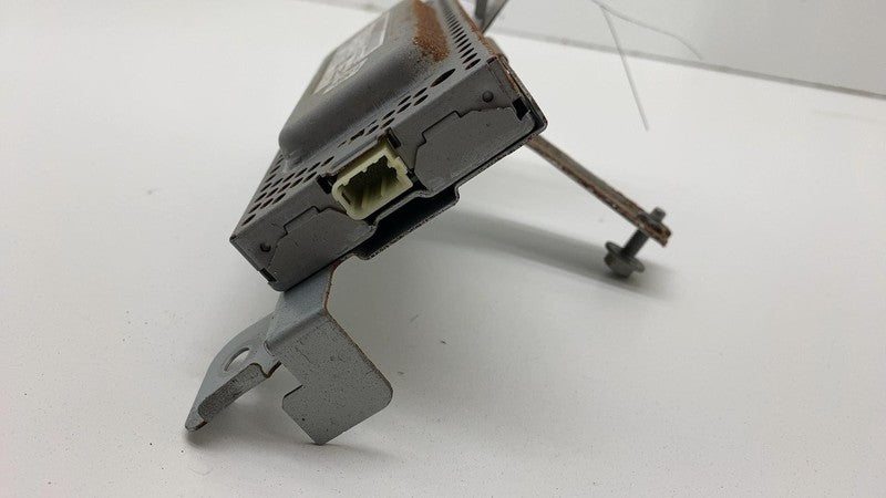 21-24 Tesla Model S Harman Becker HB Z511 FM/HD/SXM Radio Tuner Contro