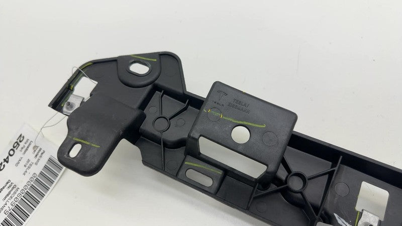 ⭕ 16-23 Model X MX Rear Passenger Side Tailgate Mount Bracket Right 10