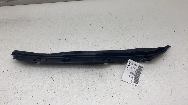 4KE821112 ⭕ 2019-2023 Audi e-Tron Front Left Inner Fender Filler End Plate Cover 4KE821112