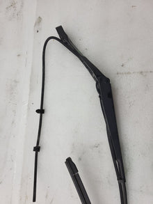⭕ 17-22 Model 3 Front Driver Side Windshield Wiper Arm & Blade Left 1076728-00-D