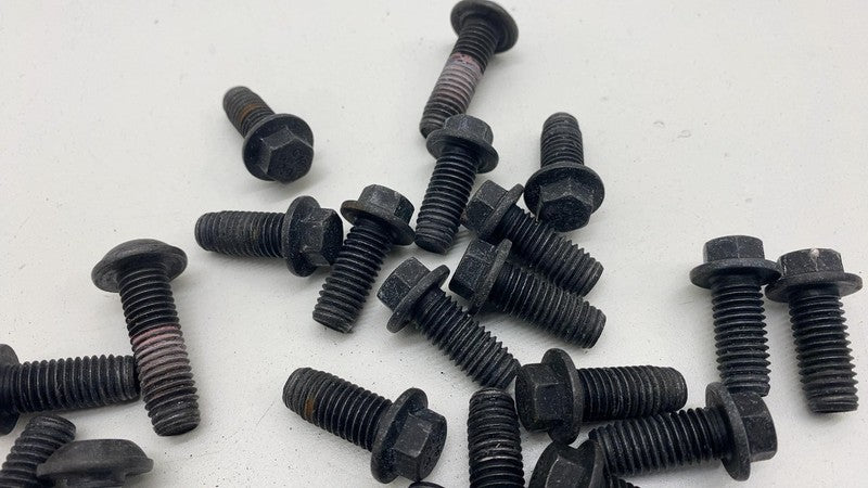 2020-2024 Tesla Model Y SET of Bolt Screw