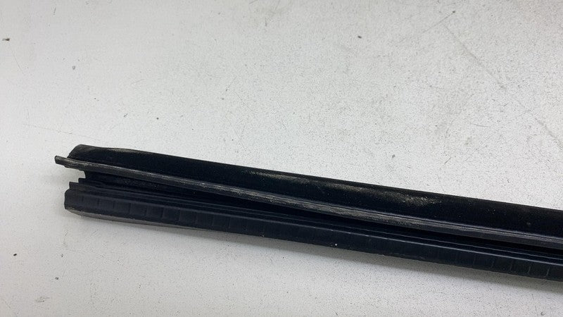 ⭕ 2017-2020 Maserati Levante Rear Left Door Window Inner Weatherstrip Rubber Sea
