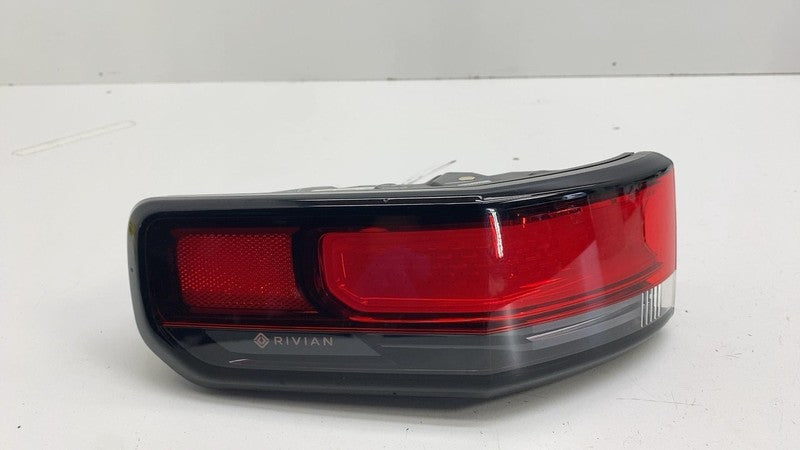 ⭕ 22-24 R1S R1T Rear Driver Side Outer Taillight LED Tail Lamp Left PT