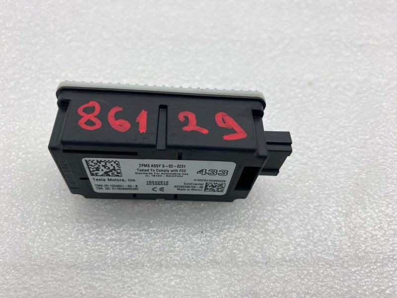103460100B ⭕ 12-20 Tesla Model S Tire Pressure Monitor System Module Receiver 1034601-00-B