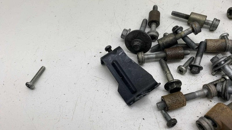 ⭕ 2014-2017 Land Rover Range Rover Sport Engine Motor Bolts Only