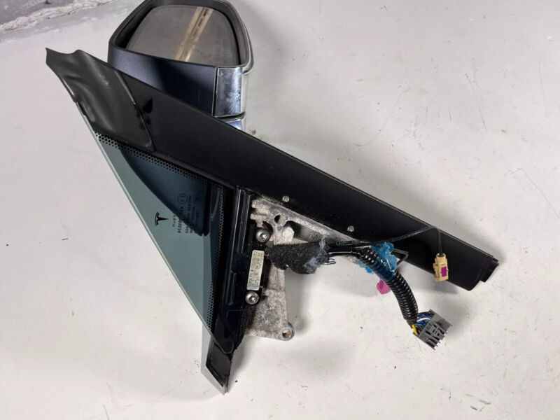 E6 43R-001074 2012-2015 Tesla Model S MS Front Passenger Exterior Rear View Door Mirror Right