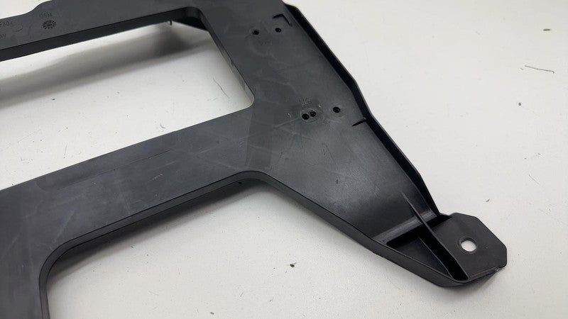 ⭕ 2019-2024 Porsche Cayenne Sound Amplifier Retainer Bracket Holder 4M