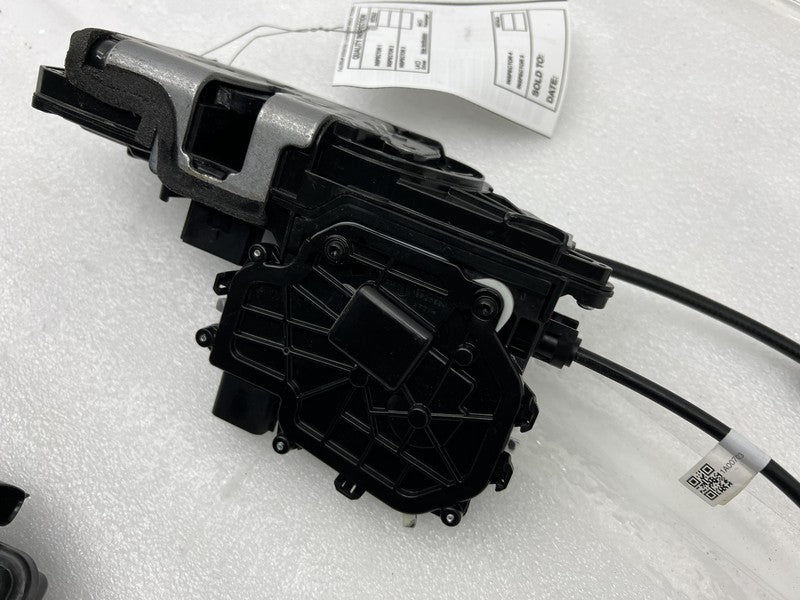 P11 C64040 03 ⭕22-24 Air Grand Touring Rear Passenger Side Door Lock Latch Right P11-C64040-03