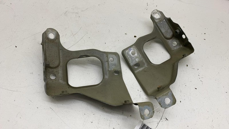 108601700C 17-23 Model 3 Front Left/Right Fender Support Bracket  1086017-00-C/1086016-00-C