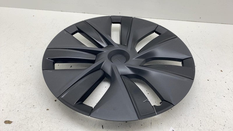 ⭕ 20-24 Tesla Model Y Wheel Rim Cover 19" Gemini Center Cap Silver 104