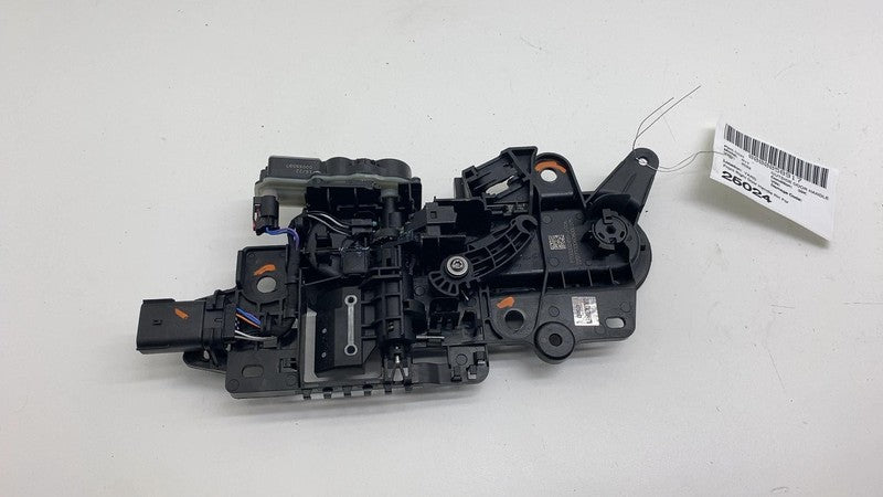 PT00002455-J ⭕22-24 R1T R1S Right Front / Left Exterior Door Handle Green EXP006 PT00002455-J