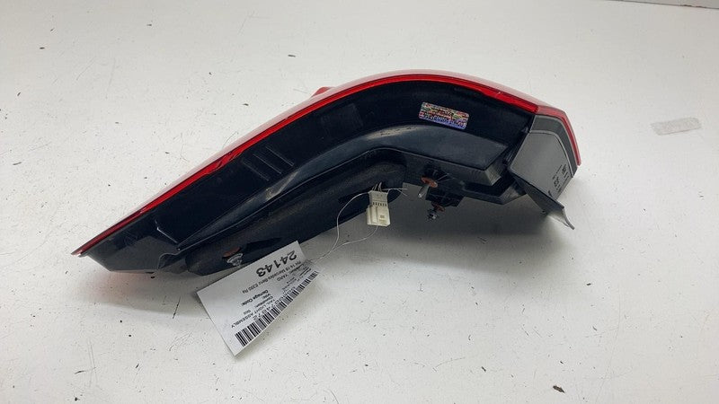 ⭕ 14-16 Mercedes-Benz E350 Rear Right Tail Lamp Outer Taillight RH A21