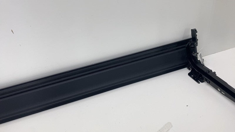 ⭕ 24-25 Tesla Cybertruck Lower Tonneau Horizontal Guide Rail Trim 1852