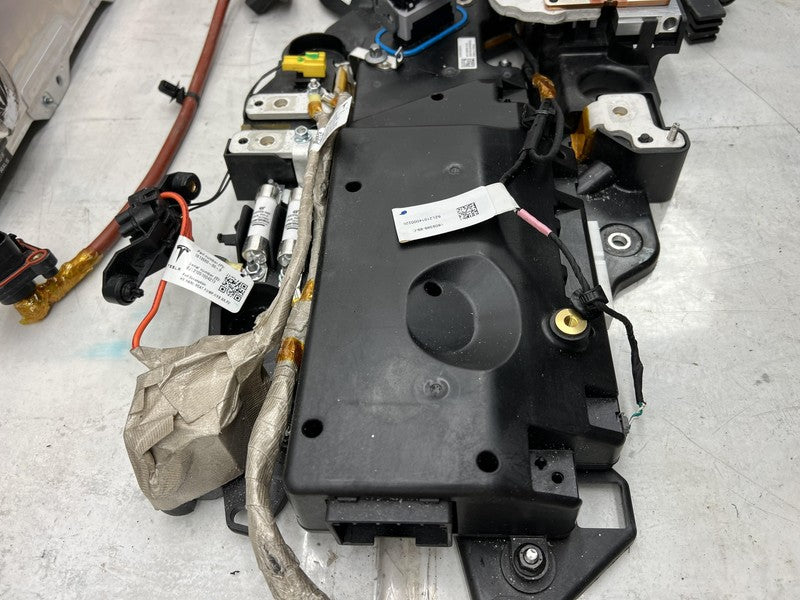 ⭕ 21 Tesla Model S Plaid Battery Power Conversion Charger Penthouse 11