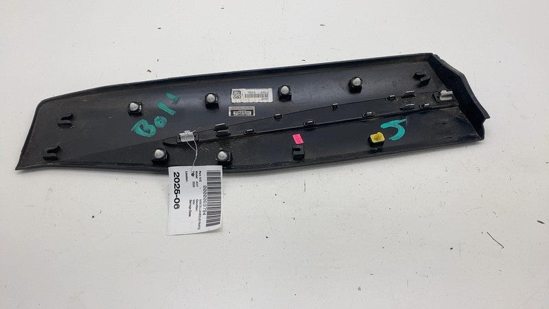 ⭕ 2022-2023 Chevrolet Bolt EUV Rear Passenger Door Lower Molding Right