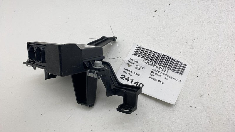 ⭕ 2017-2020 Maserati Levante Network Gateway Computer Control Module 0