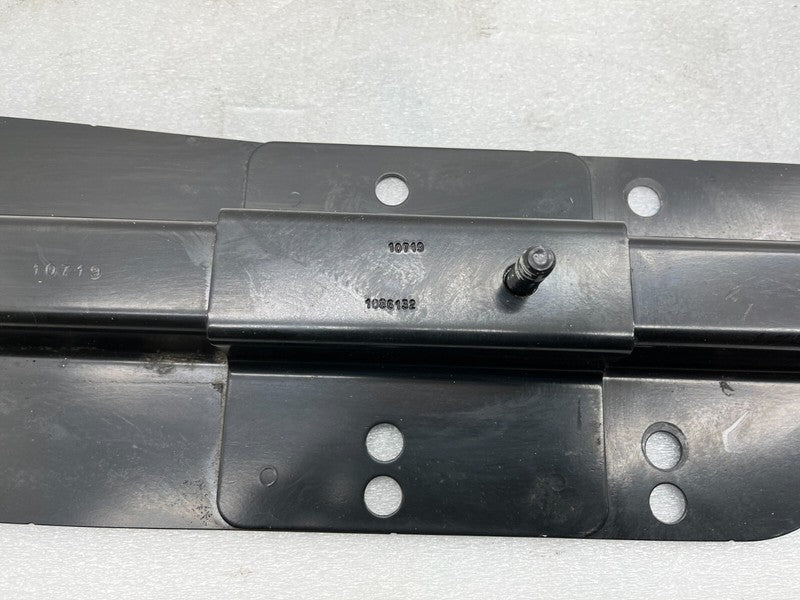 ⭕ 16-20 Tesla Model X Rear Right Side 2nd Row Seat Mounting Bracket 10