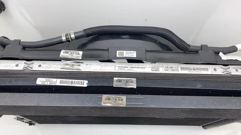 ⭕ 2017-2021 Chrysler Pacifica 3.6L Radiator Assy (8th VIN = G) w/o tow package