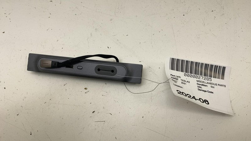 ⭕ 2021-2023 Tesla Model 3 Y Type-C Fast Charger USB Hub 3-Port Docking Station