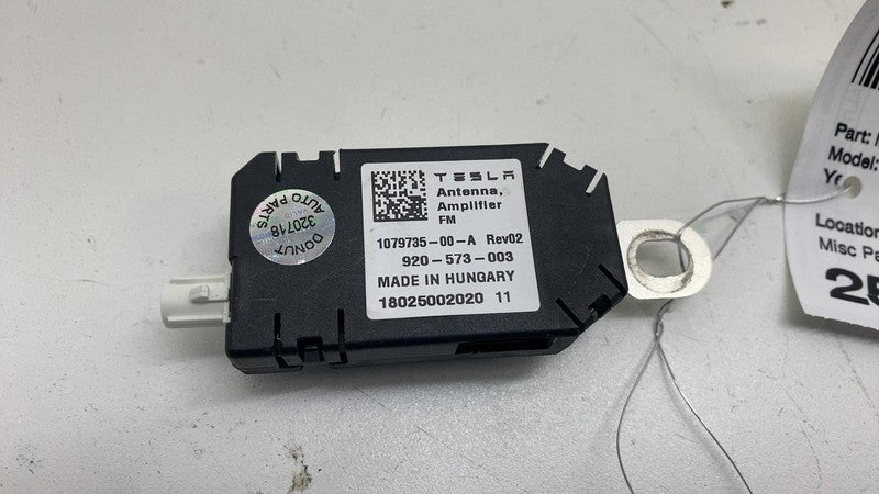⭕ 17-23 Tesla Model 3 Y Infotainment Antenna Amplifier AMP Radio FM 10