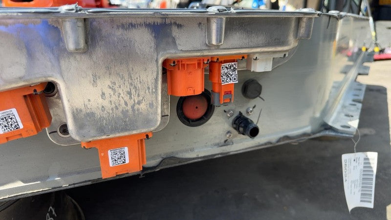 PT00050298P ⭕ 22-24 Rivian R1T R1S High Voltage Battery Module Pack 141kWh 392V PT00050298-P