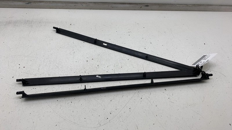 E16-105309-00 ⭕ 2019-2023 Audi E-Tron Quattro Intercooler Air Duct Guide Blinds Channel Blade