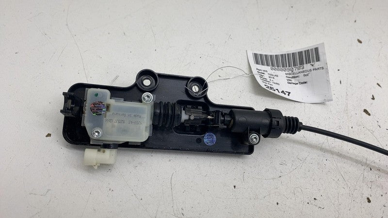 ⭕ 2016-2020 Model S Front Hood Lock Latch & Frunk Secondary Release 10