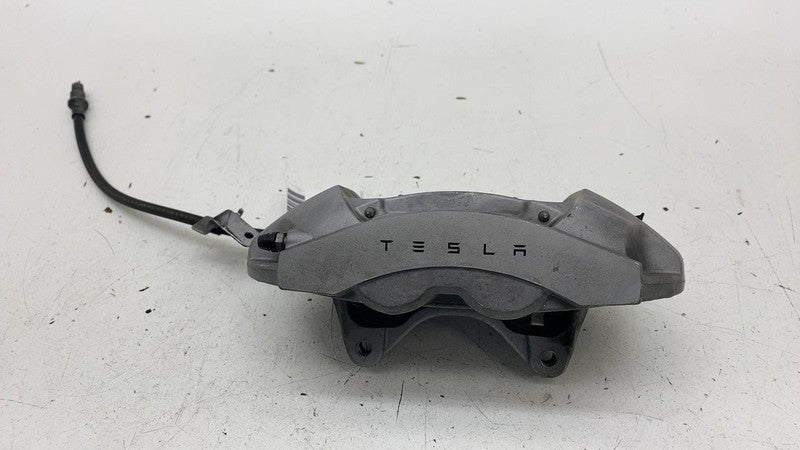 1044621-00-D ⭕ 2017-2023 Tesla Model 3 Front Left Caliper w/ Brake Hose Line LH 1044621-00-D