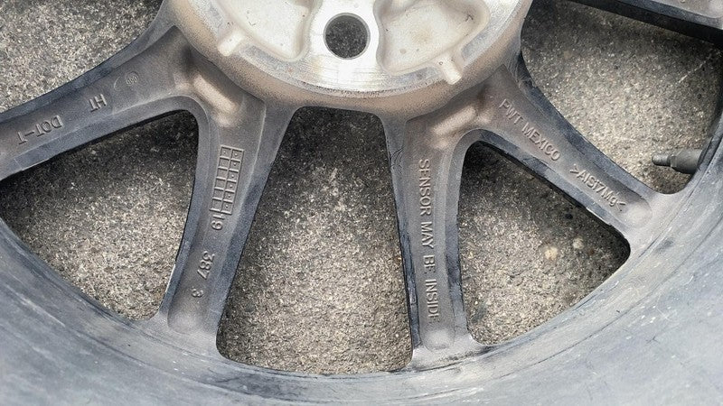 ⭕ 2017-2020 Tesla Model 3 Wheel Rim 18x8.5J+40MM + Toyo Tire 235/45 10