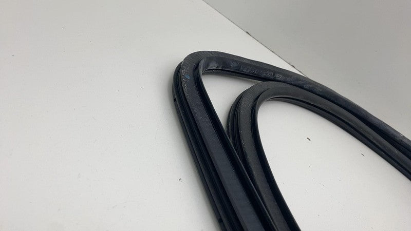 ⭕ 2016 Chevrolet Silverado 1500 Rear Door Body  Weatherstrip Rubber Se