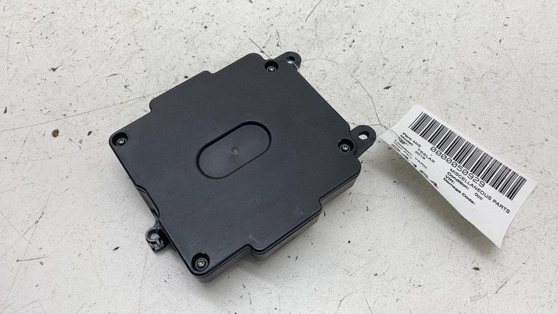 106205600B 2016-2020 Tesla Model X Rear Falcon Controller Door Control Module 1062056-00-B