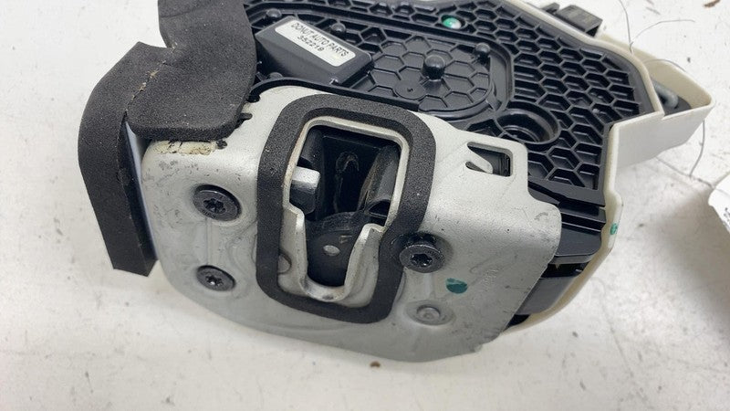 ⭕ 2025 Rivian R1S Front Driver Side Door Lock Latch Actuator Left LH C